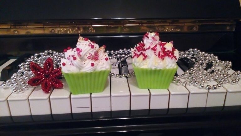 Cupcake in silicone 5 12297836 940225789377188 1614110671 o