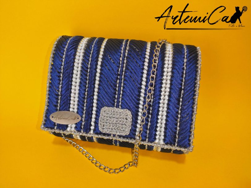 1-10.jpg Cielo Notturno: Pochette Stellata dei Fili Luminosi