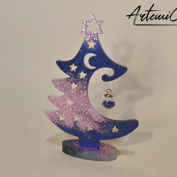 Incanto Scintillante di Natale: Alberello di Natale fatto a Mano in Resina