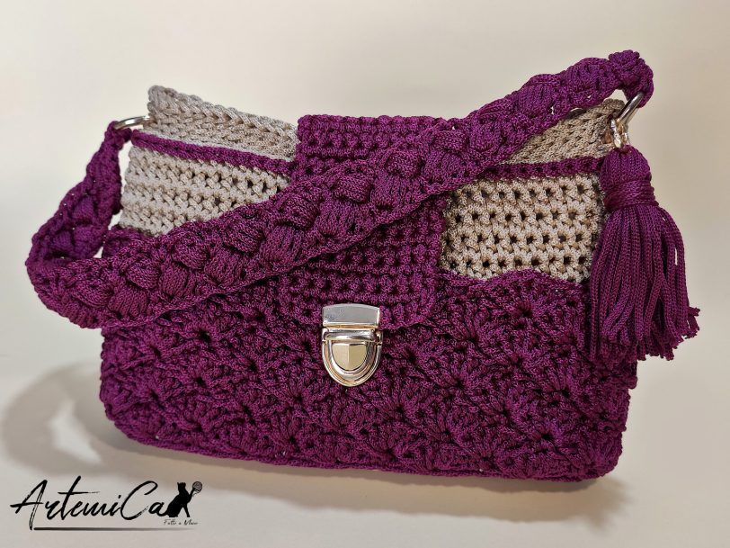 1 Stile in Movimento: Pochette Elegante fatta a mano con Chiusura a Cartella
