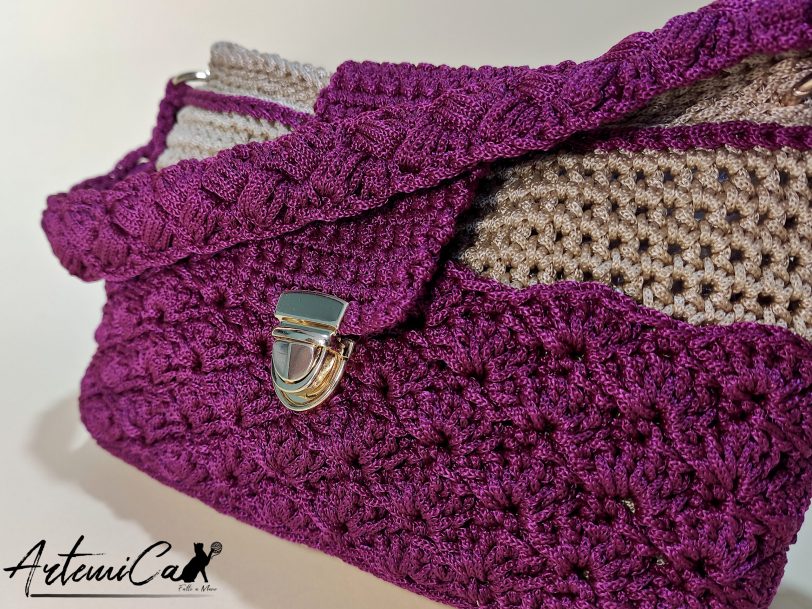 2 Stile in Movimento: Pochette Elegante fatta a mano con Chiusura a Cartella