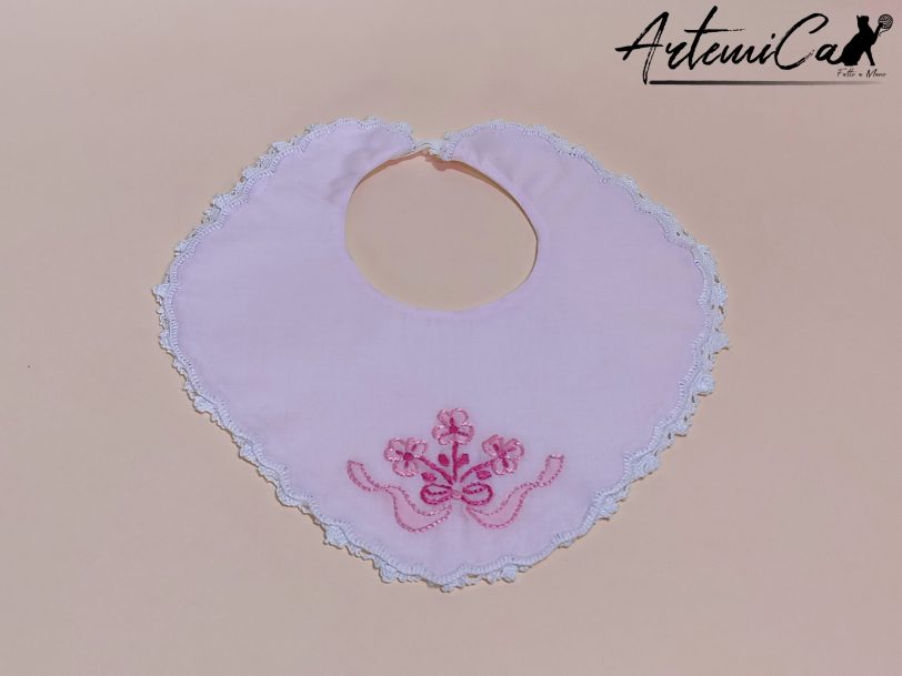 2 Bavaglino Rosa Chic con Ricamo Floreale Fatto a Mano