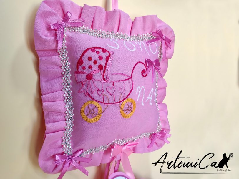 4 Cuscino Dolce Benvenuto: Fiocco Nascita Handmade Morbido e personalizzabile