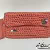 11 Clutch fatta a mano: Tangerine Twist: Bag all'uncinetto in fettuccia - un'Esplosione di Colore e Stile