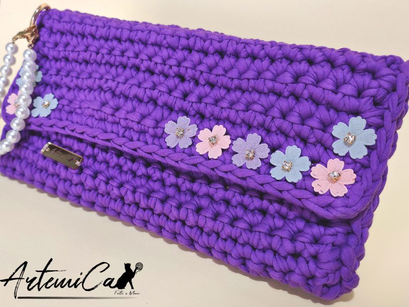 3 Clutch artigianale viola: Clutch Eclissi di Perle