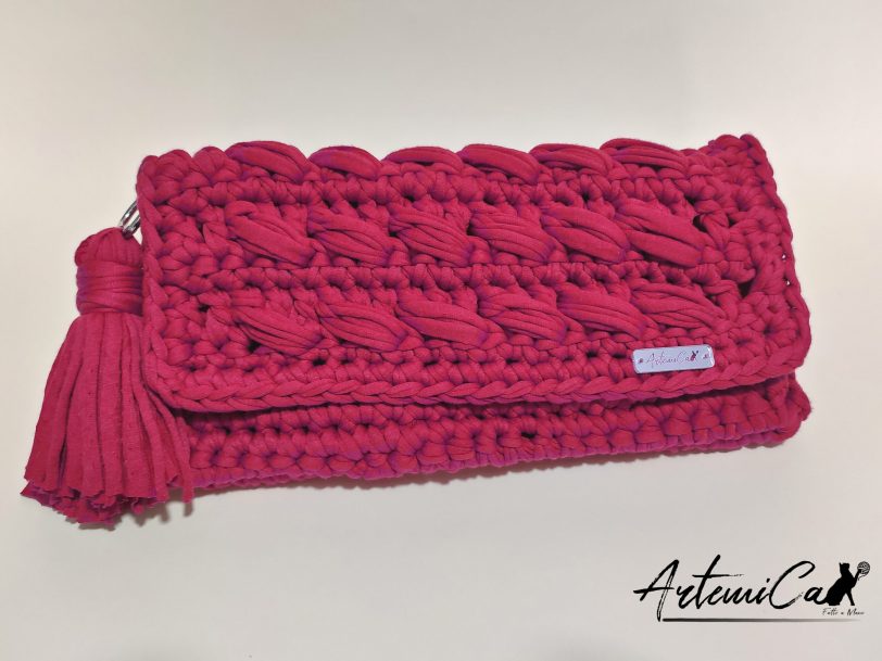 4 Clutch fatta a mano in fettuccia bordeaux: Passione Intrecciata