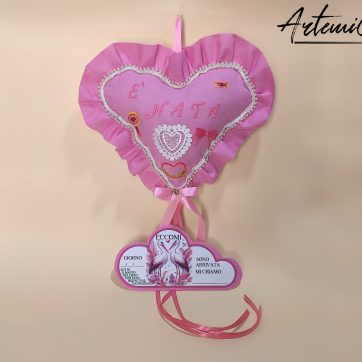 Fiocco Nascita ricamato a mano