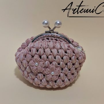 Bon Bon Charm: Portamonete Fatto a Mano all'Uncinetto con Perline e Chiusura elegante - Rosa antico