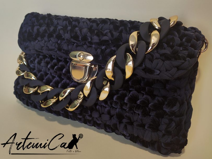 3 Clutch Velluto Noir et Or: Borsa Artigianale Fatta a Mano con Catena Dorata