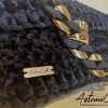 4n Clutch Velluto Noir et Or: Borsa Artigianale in Velluto Nero con Catena Dorata