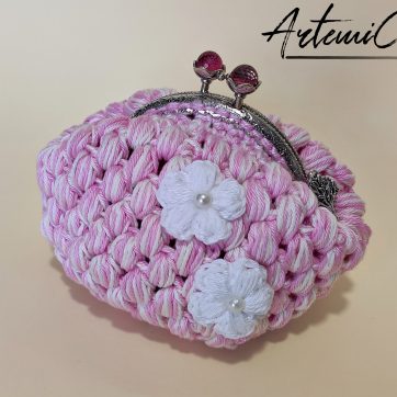 Bon Bon Charm: Portamonete Fatto a Mano all'Uncinetto con Perline e Chiusura elegante