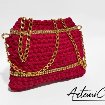Clutch Fiamma Dorata: Borsa Fatta a Mano all'Uncinetto in Rosso con Strass e Catena dorata