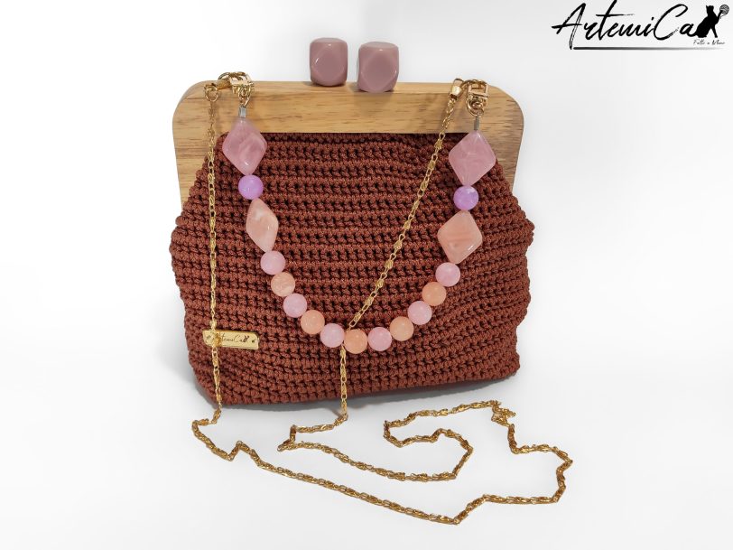 4 Pochette Ardor: Borsa Artigianale all’Uncinetto con Cordino Rame e chiusura Clic Clac in Legno
