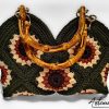 1 (Artemicat) Sole d’Estate: borsa a mano all’uncinetto con granny square e manico in bambù
