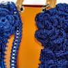 4 (Artemicat) Maxi-Bag Fior di Notte: Borsa fatta a mano all'uncinetto in Blu Reale con inserti in eco-pelle