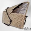5 (Artemicat) Pochette Vanilla Steel: Fatta a Mano all'Uncinetto color burro con dettagli in acciaio nero - perfetta armonia tra morbidezza e audacia