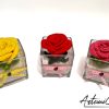 6 Rosa all'Uncinetto in Vaso Elegante con Fiocco: Perfetto per ogni occasione
