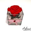 8 Rosa all'Uncinetto in Vaso Elegante con Fiocco: Perfetto per ogni occasione