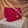 01 (Artemicat) Borsa Vibrazioni in Fucsia: Tote Bag Fatta a Mano all'Uncinetto - Stile Unico