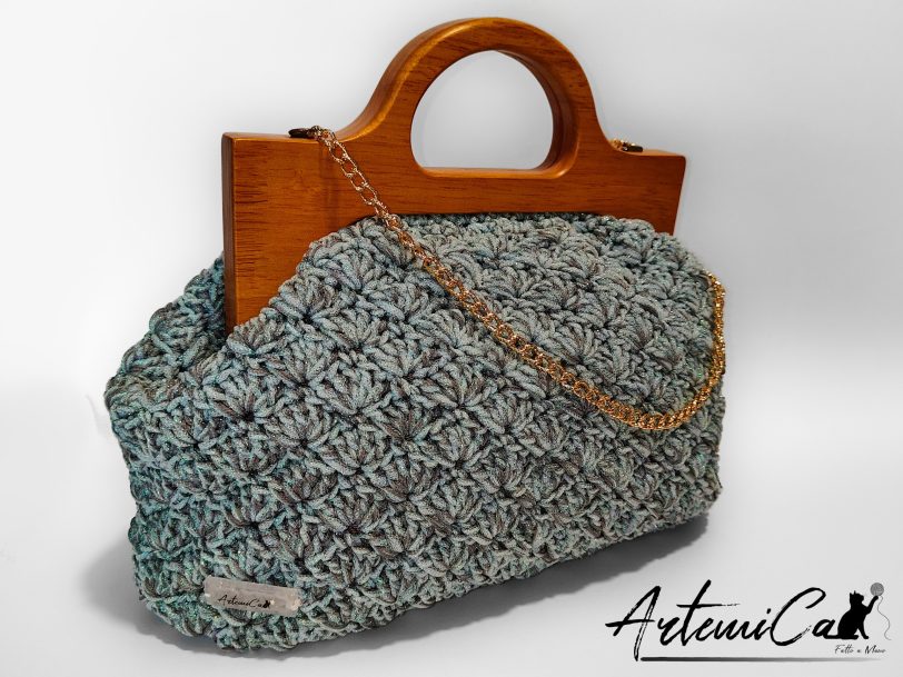 2 (Artemicat) Sogno d'Acqua: Borsa Fatta Mano all'Uncinetto & Chiusura Clic Clac in Legno