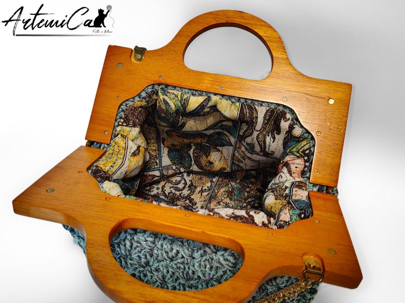 5 (Artemicat) Sogno d'Acqua: Borsa Fatta Mano all'Uncinetto & Chiusura Clic Clac in Legno
