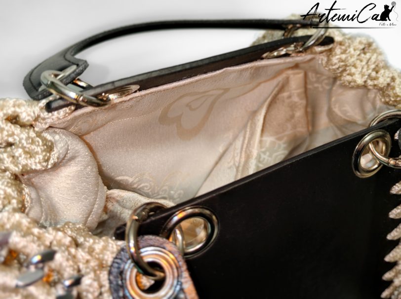 5 (Artemicat) Maxi-Bag Petalo Chic: Borsa Fatta a Mano all'Uncinetto Elegante con Fiori