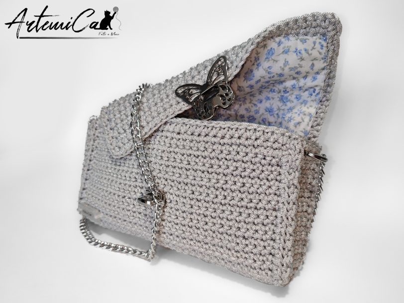 5 (Artemicat) Pochette Sottovoce: Borsa Elegante fatta a mano all'Uncinetto in Cordino Bianco Lurex