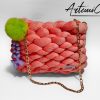 1 (Artemicat)-s Borsa chunky artigianale rosa confetto con pendente neon e viola lilla