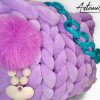 4 (Artemicat)-f Borsa chunky artigianale lilla chiaro con catena turchese e pendente fucsia