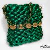 1 (Artemicat) Borsa Emerald Glow: Chunky Bag verde smeraldo artigianale dal design brillante e catena dorata