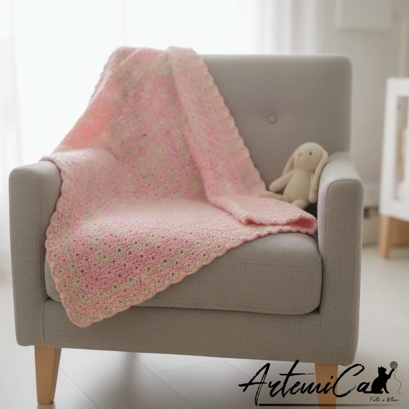 6a (Artemicat) Copertina "Petit Nuage" - Fatta a Mano all'Uncinetto in acrilico Rosa e Bianco - Morbida e Leggera