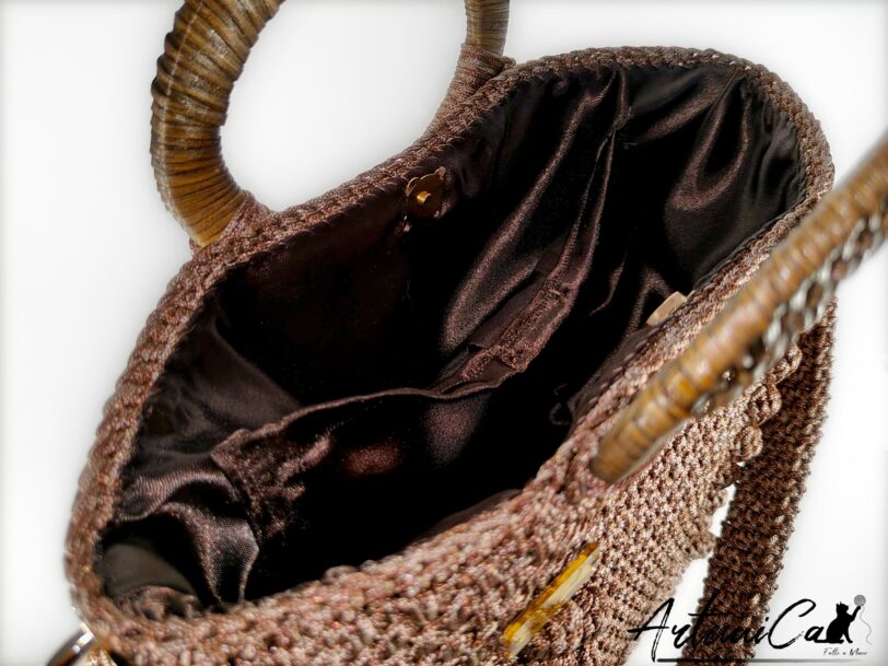 6 (Artemicat) Borsa cordino marrone melange fatta a mano, 30x30 cm, manici rotondi e fondo in ecopelle. Si porta a mano o a spalla, tracolla in omaggio.